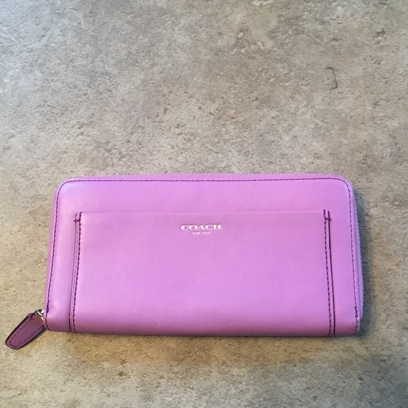 Coach wallet